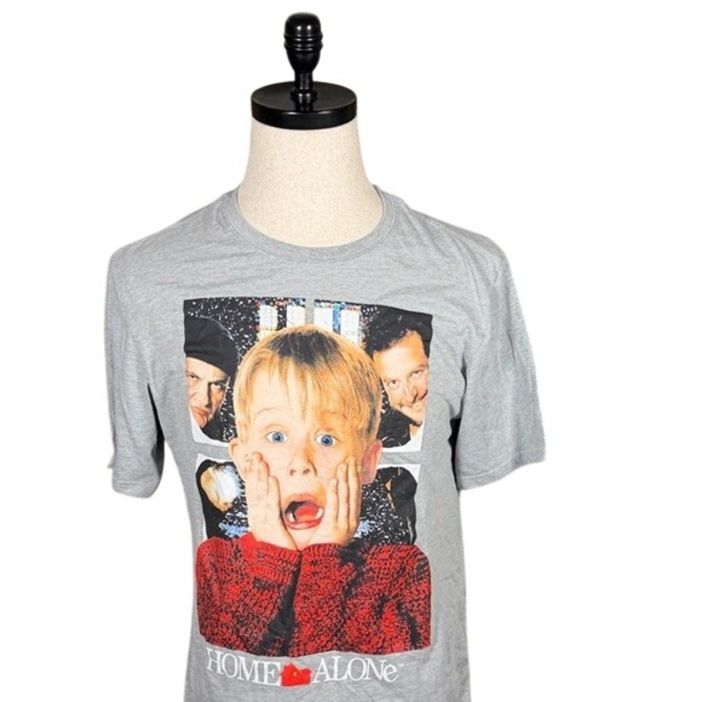 NECA T-Shirt Mens Medium Home Alone Movie Graphic Gray Short Sleeve Cotton Blend